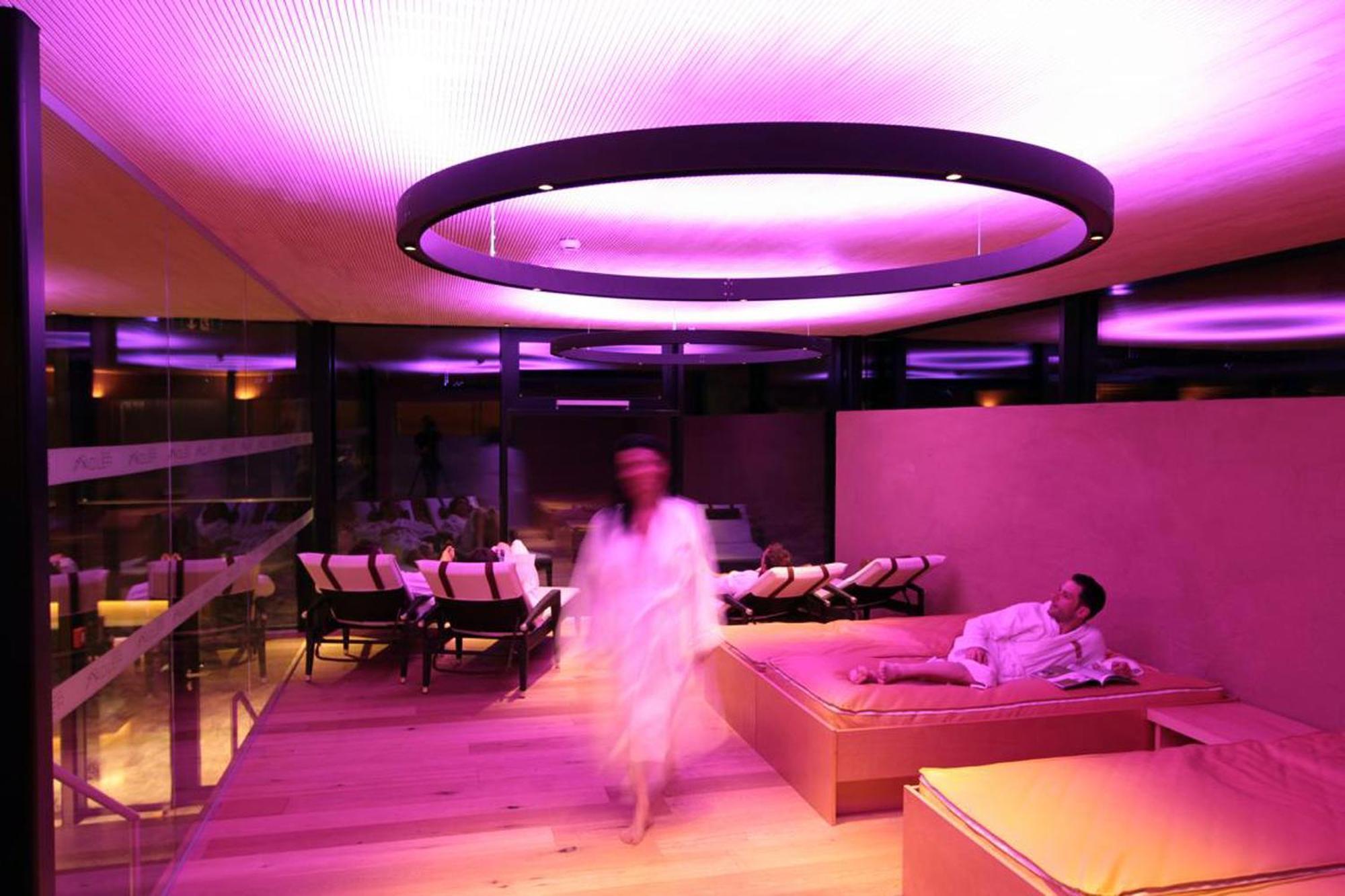 Hotel Adler Warth  Экстерьер фото